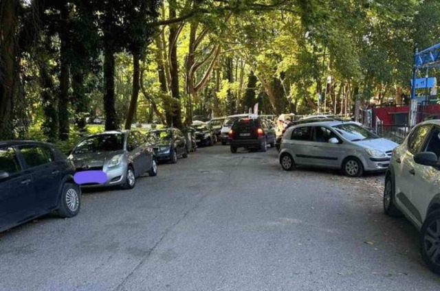 Απαγορεύεται η στάθμευσης αυτοκινήτων  εντός του Άλσους του Αγίου Νικολάου Νάουσας